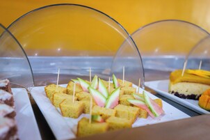Daily continental breakfast for a fee