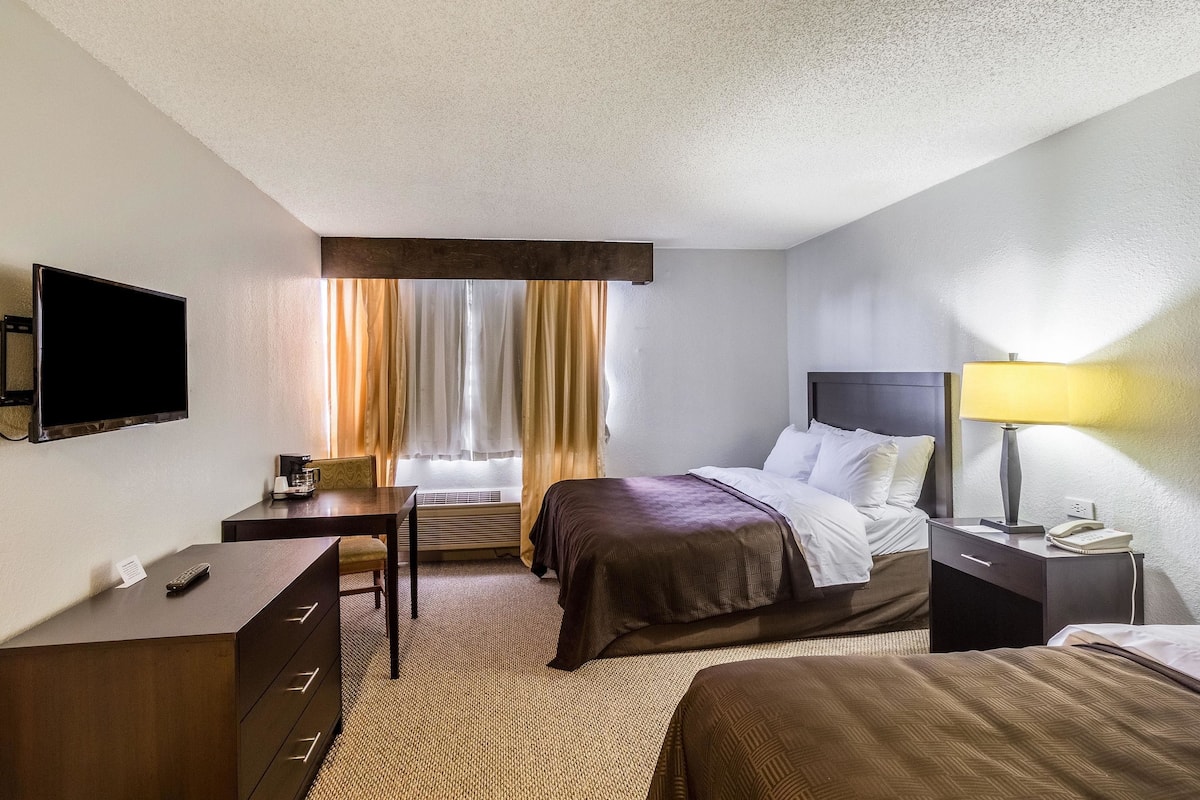 In-room safe, desk, blackout curtains, iron/ironing board