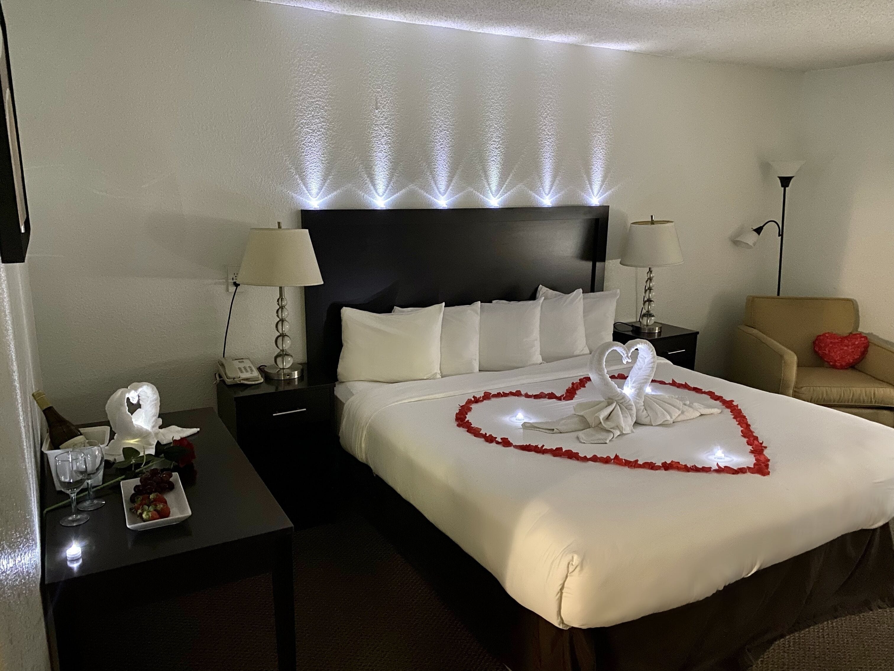 Kamar Standar, 1 Tempat Tidur King, Bebas Asap Rokok | Brankas, meja kerja, tirai kedap cahaya, dan setrika/meja setrika