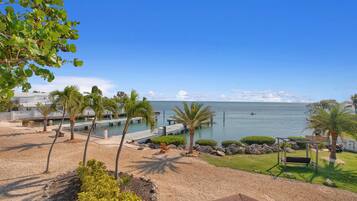 Suite monolocale Standard, 1 camera da letto, cucina (Room 10 Sleeps 6) | Con stile personalizzato, con arredamento individuale