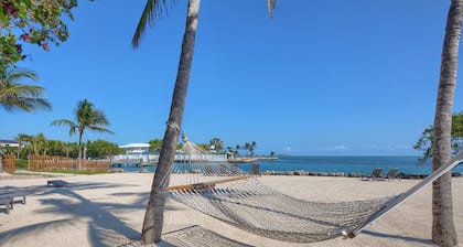 Seascape Resort & Marina