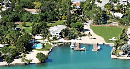 Seascape Resort & Marina