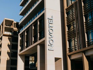 Exterior - Novotel Newcastle Beach (Newcastle)