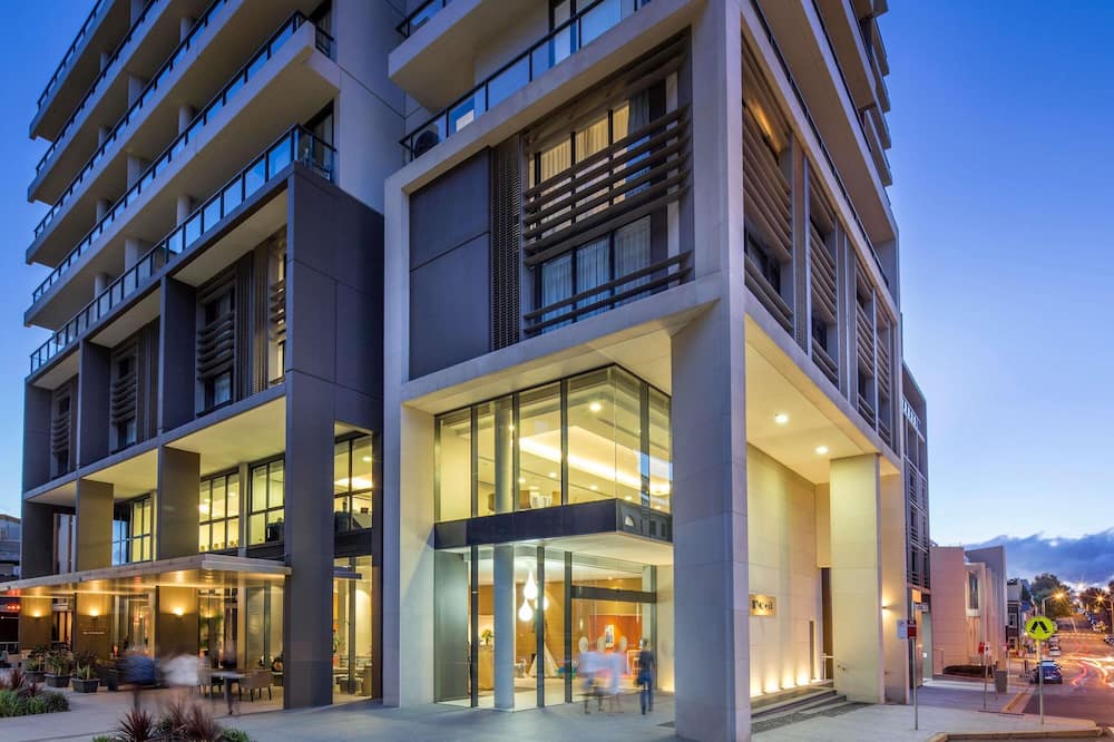 Novotel Newcastle Beach