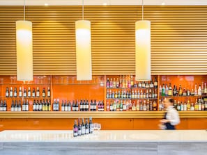 Bar (on property) - Novotel Newcastle Beach (Newcastle)