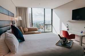 Superior Room, 1 King Bed, Harbor View | Living area | 36-inch TV with cable channels, iPod dock, pay movies - Novotel Newcastle Beach (Newcastle)