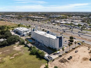 Exterior - Hampton Inn & Suites McAllen (McAllen)