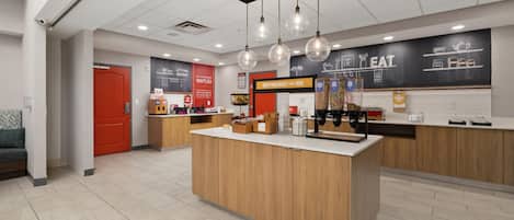 Petit déjeuner buffet compris tous les jours