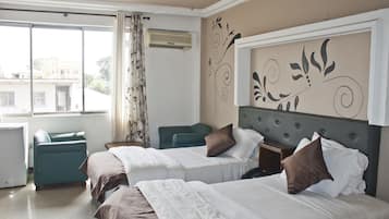 Executive Twin Room | Premium bedding, desk, blackout drapes, iron/ironing board