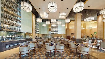 3 restaurants; breakfast, lunch, dinner, and brunch served