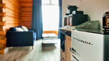 Superior-Studio, 1 Queen-Bett, Kamin, Seeblick | Eigene Küche