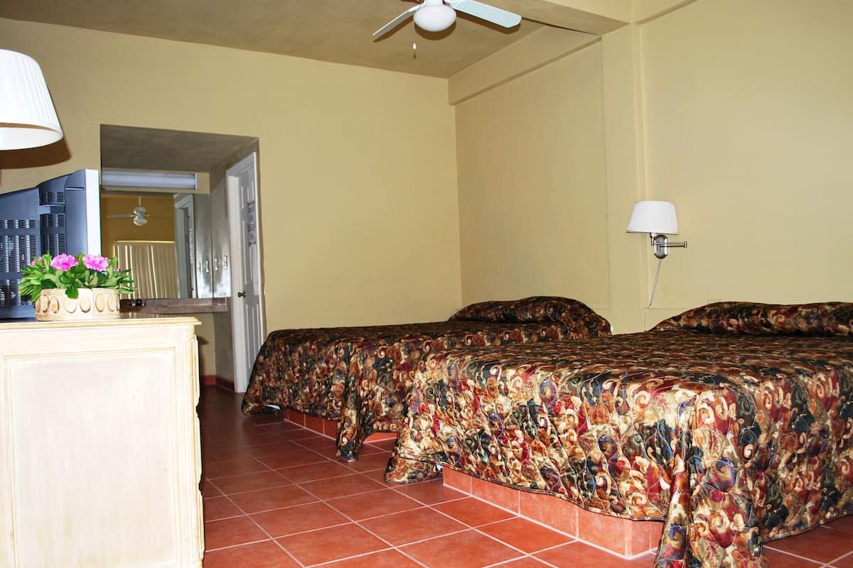 Double Room, 2 Queen Beds | Free WiFi, bed sheets