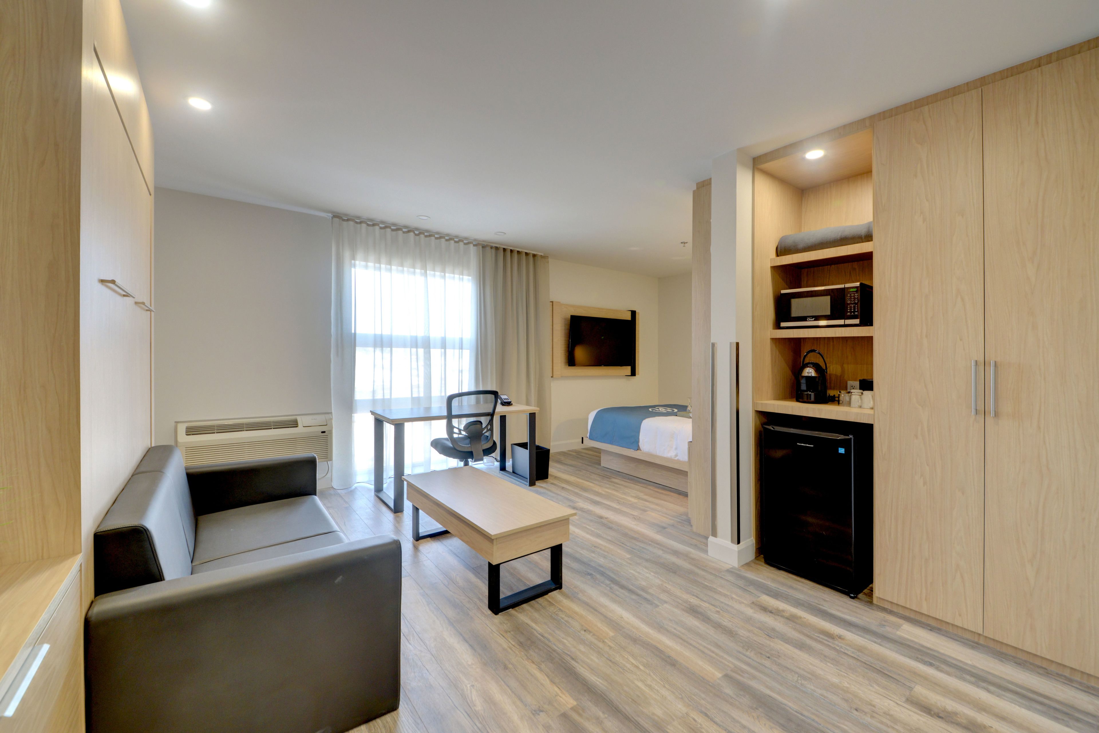 privilege club room | hypo-allergenic bedding, individually decorated, individually furnished