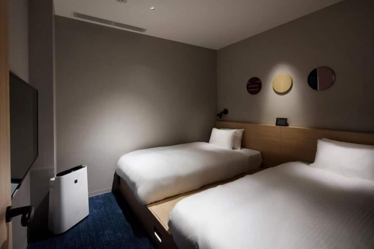 1 Schlafzimmer, hochwertige Bettwaren, Daunenbettdecken, Zimmersafe