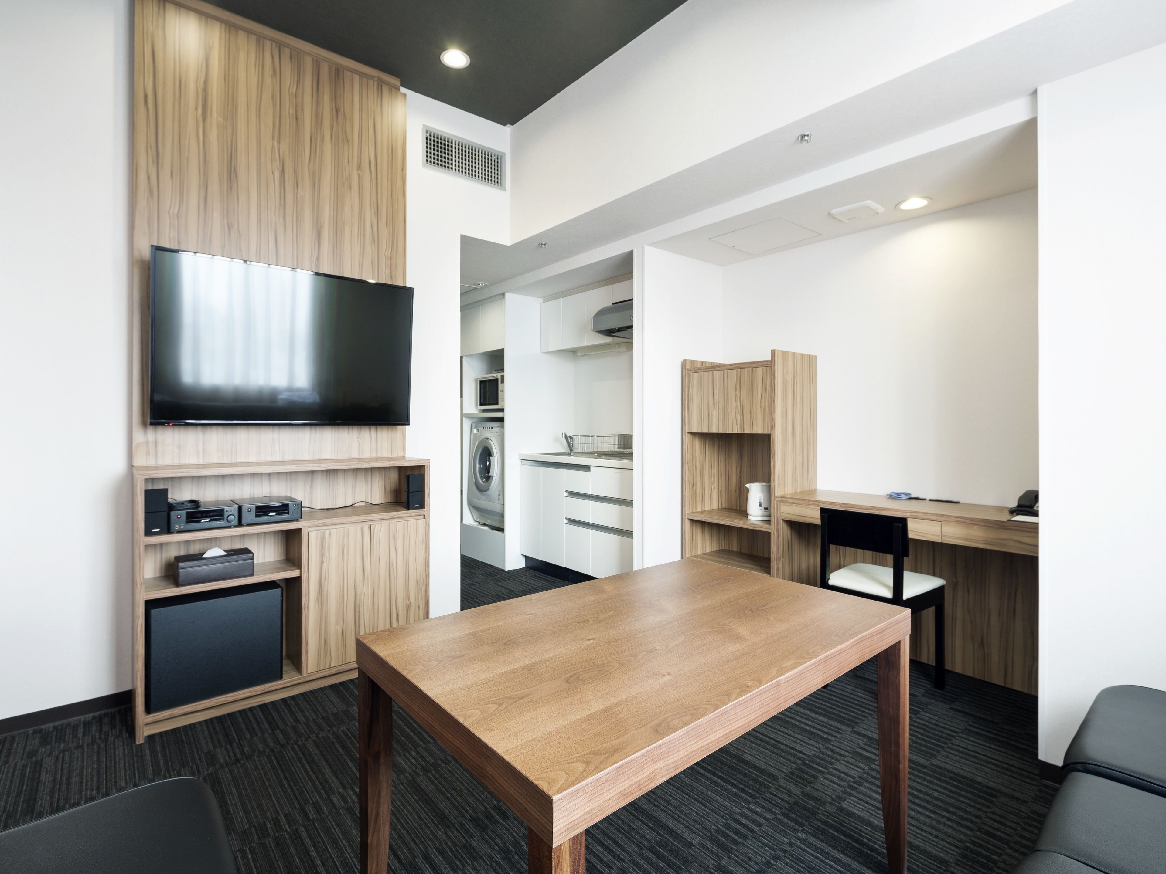 40-inch lcd tv with digital channels, tv, dvd player