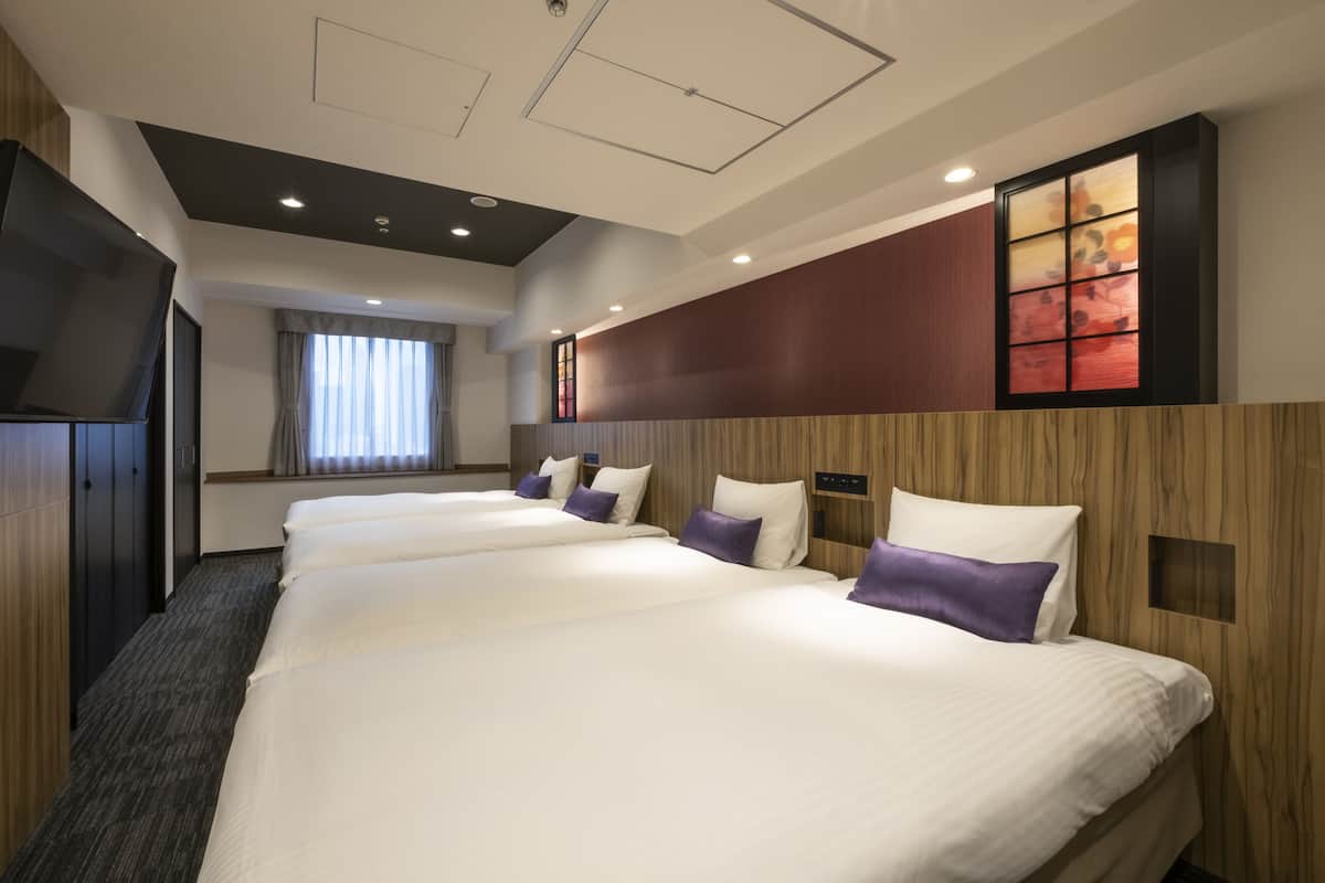 1 bedroom, premium bedding, down duvets, in-room safe