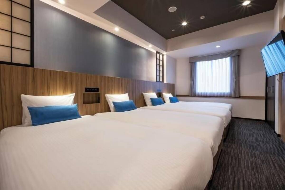 1 Schlafzimmer, hochwertige Bettwaren, Daunenbettdecken, Zimmersafe