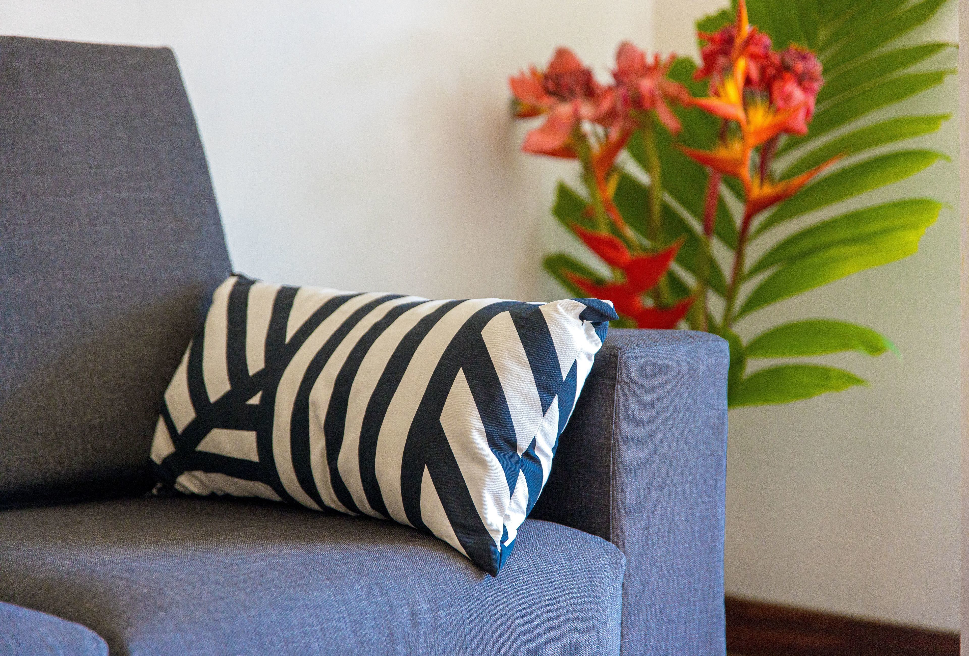 tropical 2-bedroom apartment | in-room safe, individually decorated, iron/ironing board