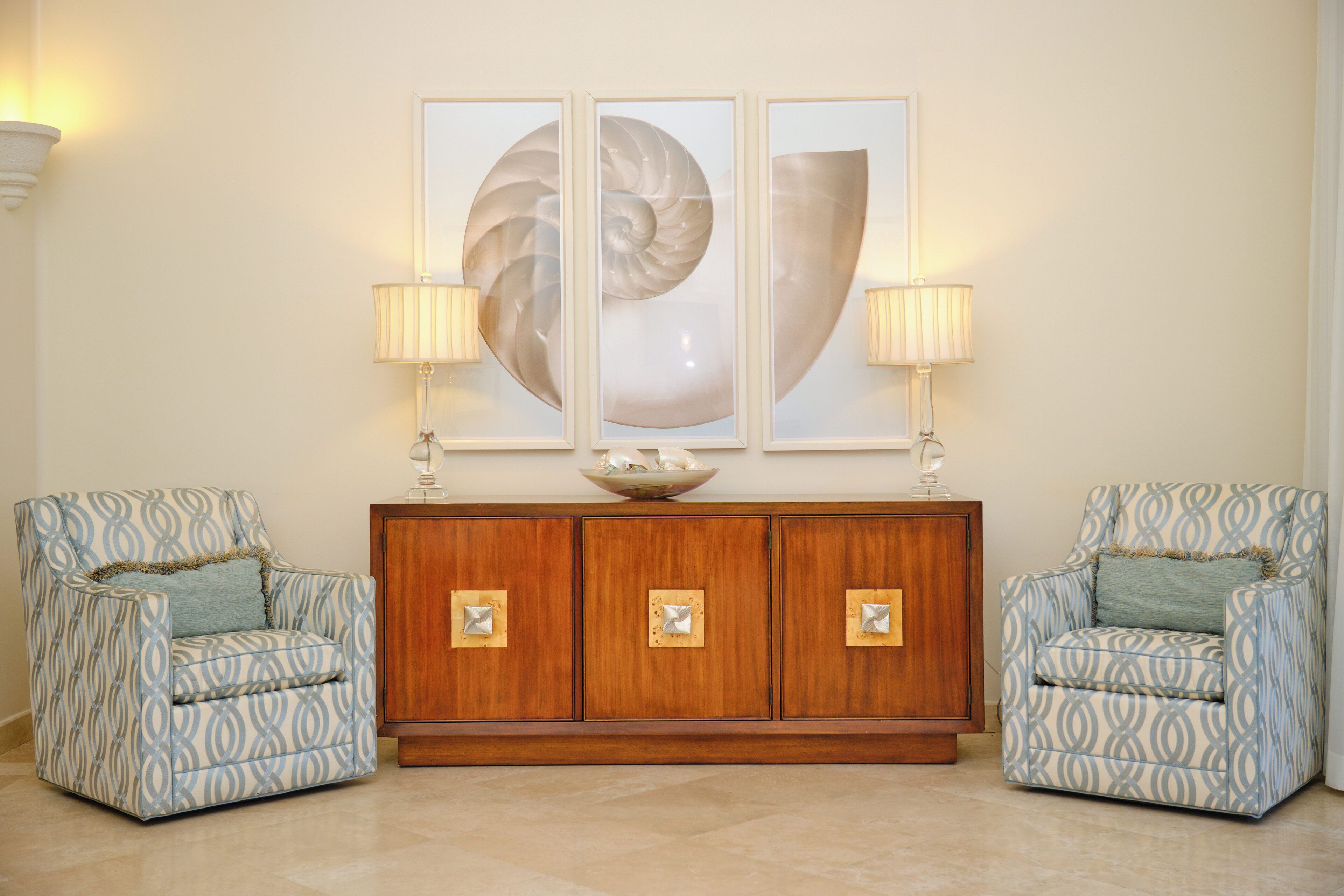 penthouse, 3 bedrooms | living area | smart tv, ipod dock