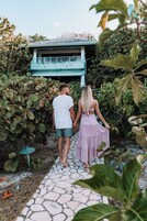 Suite, 1 King Bed, Garden View, Ground Floor | Garden view