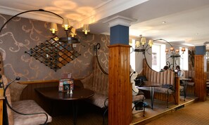 Breakfast, lunch and dinner served - Wynnstay Arms, Wrexham by Marston's Inns (Wrexham)