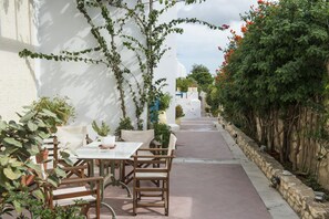 Exterior - Aegeon Hotel (Paros)
