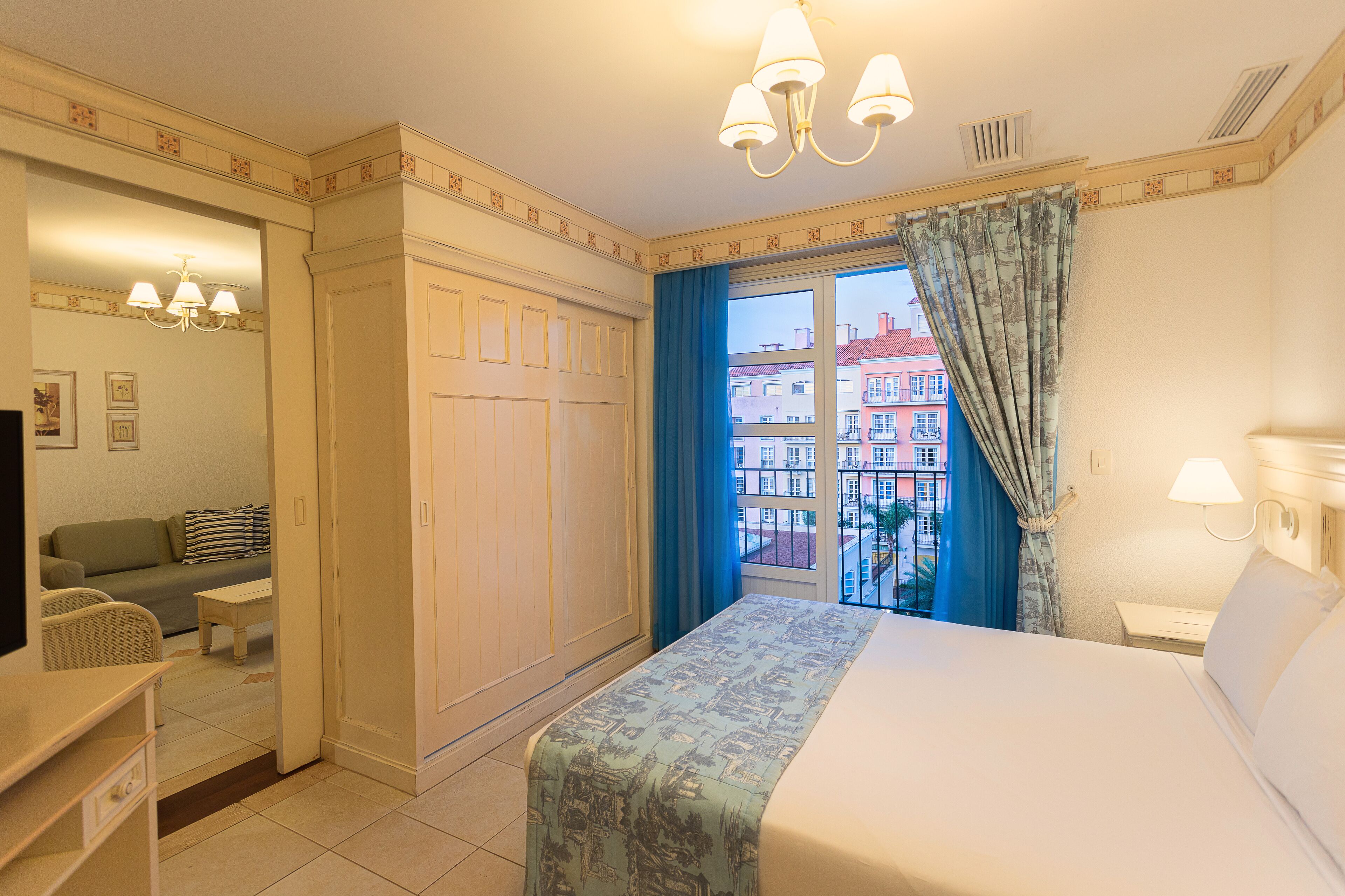 superior suite, city view | 1 bedroom, minibar, in-room safe, blackout curtains