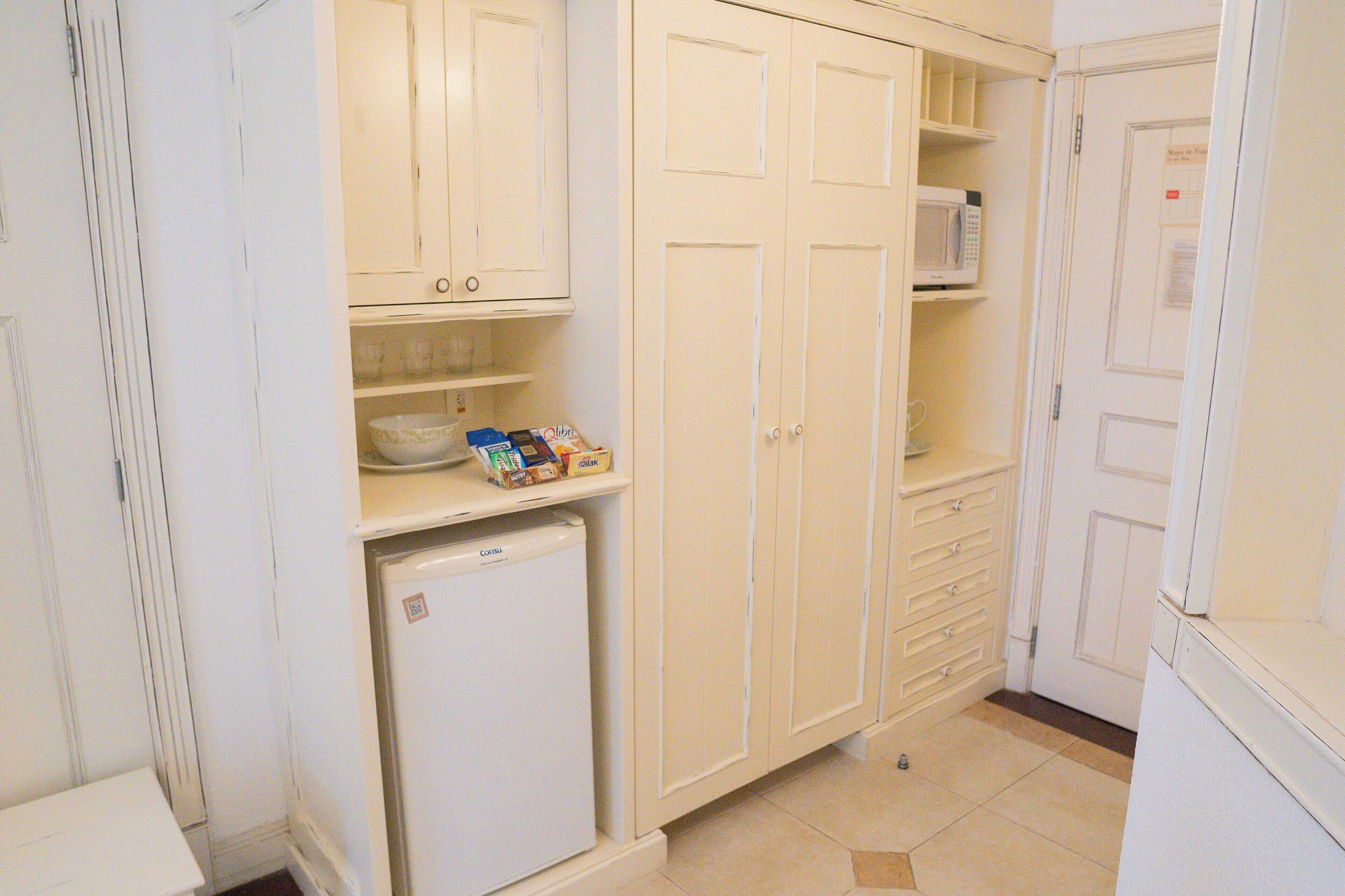 junior suite | in-room dining