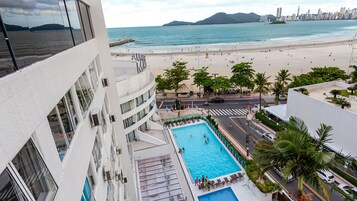 Indoor pool, 2 outdoor pools, pool umbrellas, sun loungers