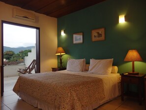 高级双人房, 独立浴室, 海景 | 迷你吧、熨斗/熨板、折叠床/加床（额外收费）、免费 WiFi