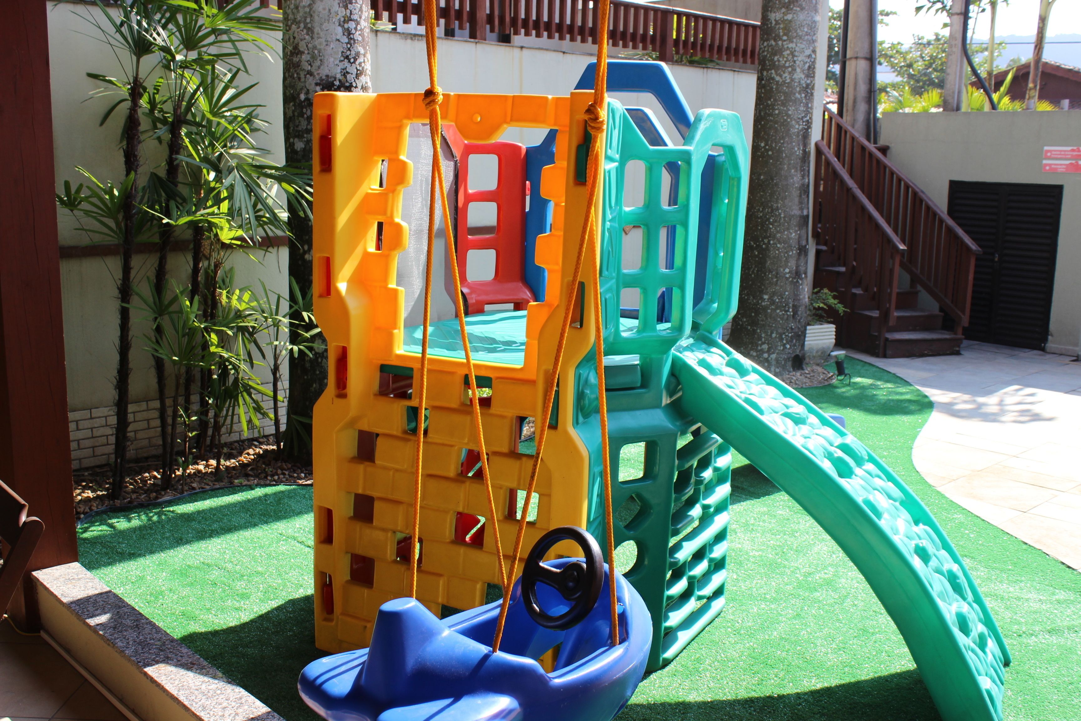 children’s play area – outdoor