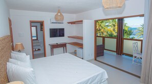 Suíte júnior com vista mar | 迷你吧、客房内保险箱、免费 WiFi、床单
