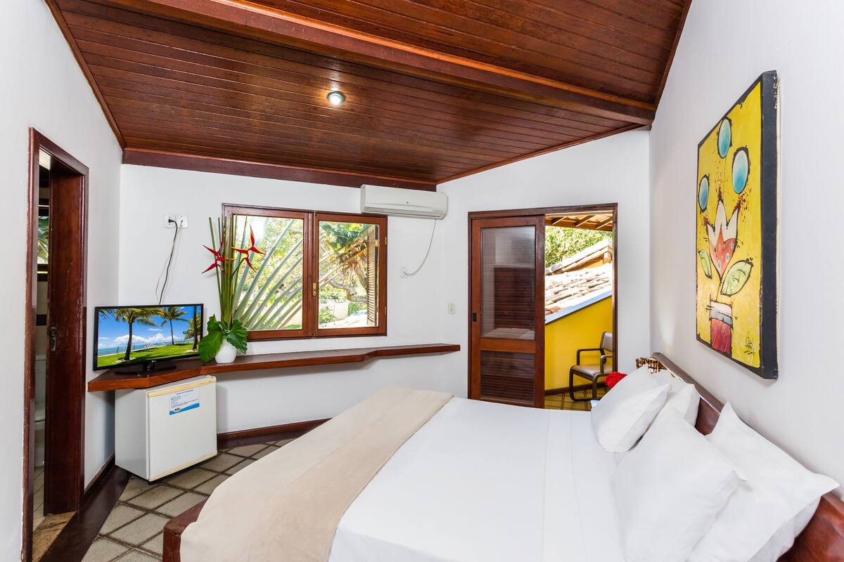 Apartamento standard | มินิบาร์, ตู้นิรภัยในห้องพัก, Wi-Fi ฟรี, ผ้าปูที่นอน