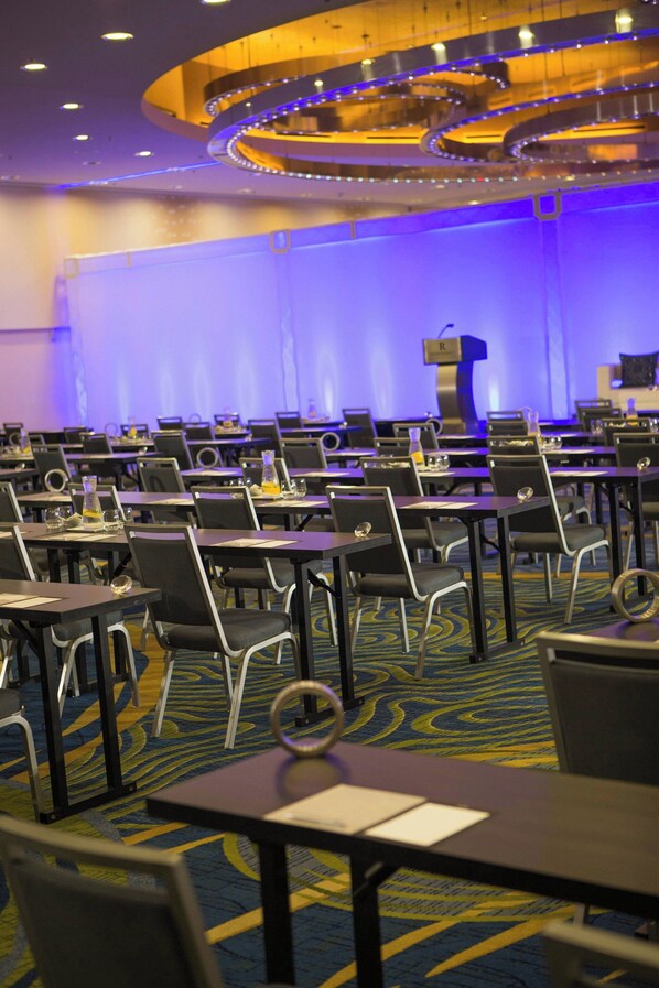 Meeting facility