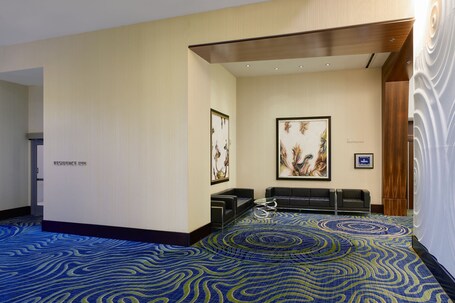 Renaissance Arlington Capital View Hotel - Image 43