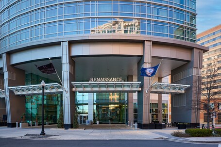 Renaissance Arlington Capital View Hotel - Image 19