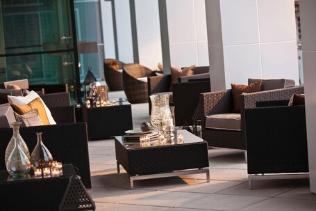 Renaissance Arlington Capital View Hotel - Image 3