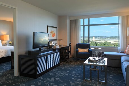Renaissance Arlington Capital View Hotel - Image 34