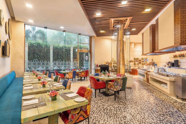 3 restaurants, Indian cuisine