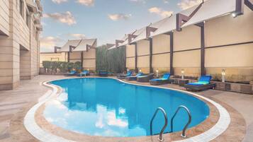 Outdoor pool, pool loungers