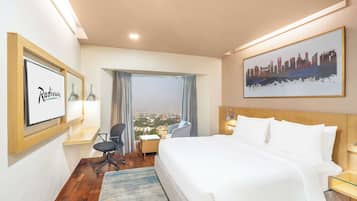 Deluxe Room | Premium bedding, memory-foam beds, minibar, in-room safe