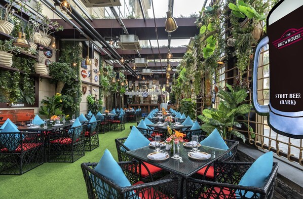 BBQ/picnic area - Radisson Gurugram Sohna Road City Center (Gurugram)