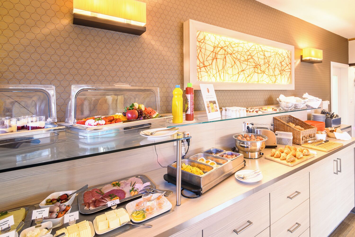 Buffet déjeuner servi tous les jours en supplément