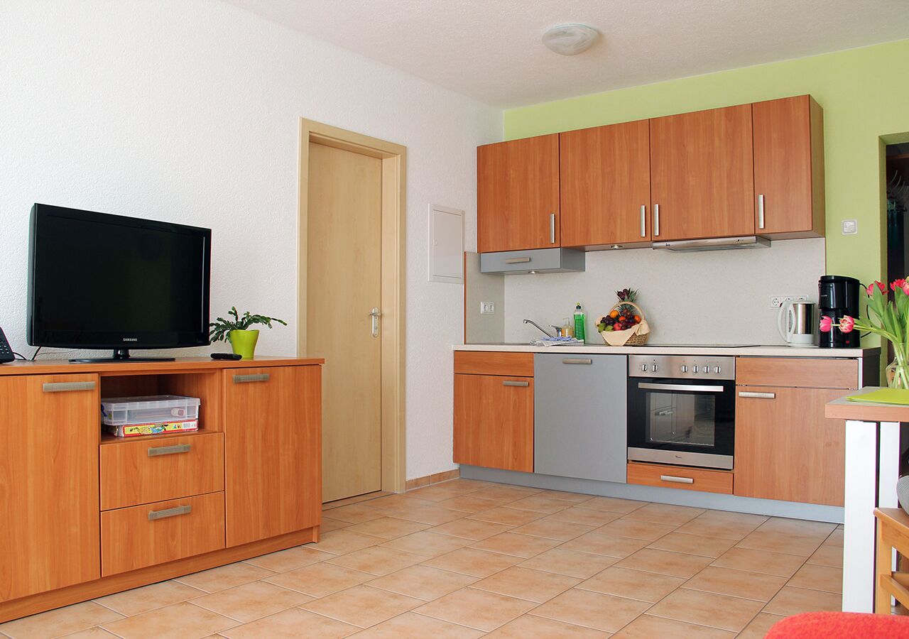 apartment (#3) | private kitchen | fridge, stovetop, dishwasher, coffee/tea maker