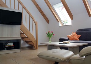 Apartment (#8) | Living area