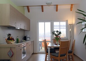 Apartment (#8) | Private kitchen - Weichaer Hof - Apartments (Weissenberg)