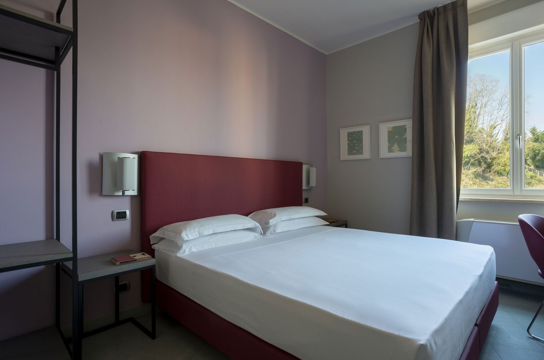 Premium bedding, down comforters, minibar, in-room safe