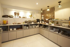 Petit déjeuner préparé sur commande (39000 COP par personne)