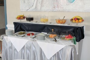 Desayuno buffet incluido todos los días