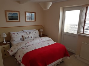 The Crantock | Individually decorated, individually furnished, desk, iron/ironing board - Trelinda Hotel (Newquay)